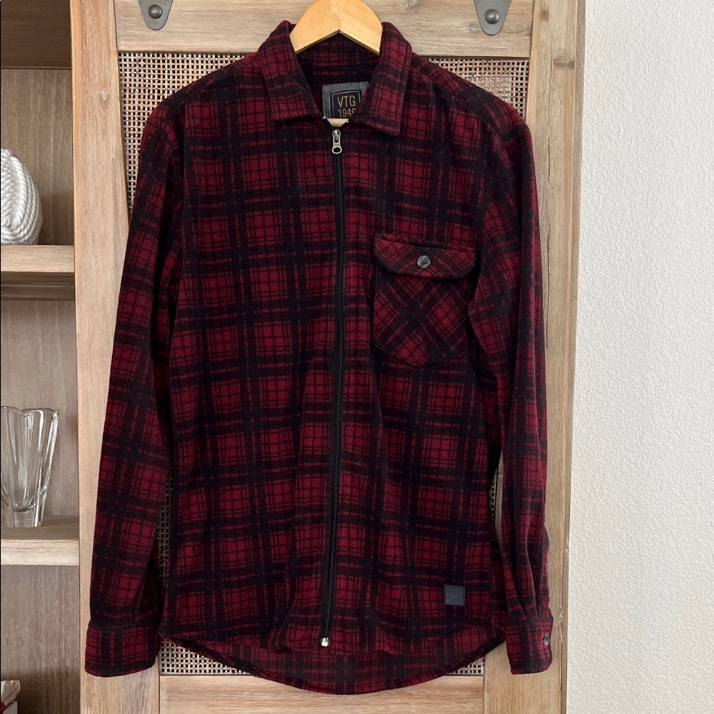 NWOT VTG 1946 Red and Black Plaid Zip-Up Polyester Shirt